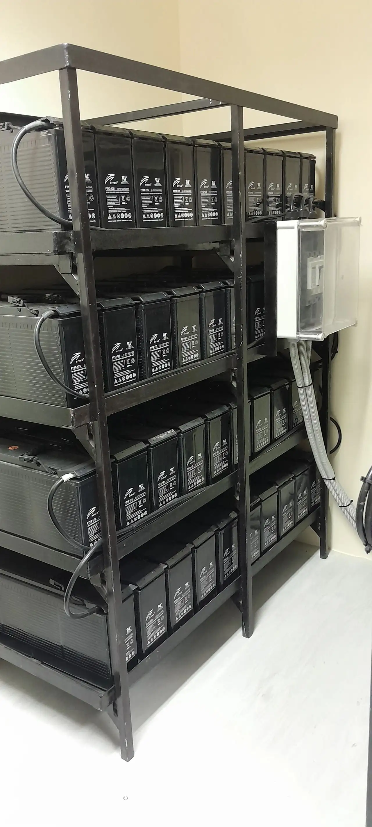 uninterruptible_power_supply